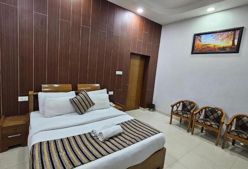 חדר סטנדרט עם מיטת קינג, Krishna Ji