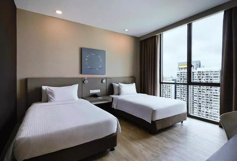 Superior-huone, Qliq Damansara