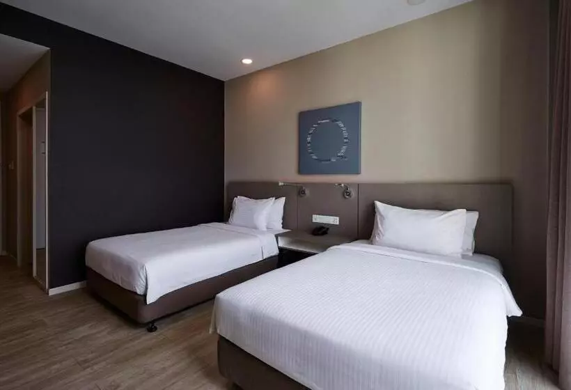 Superior-huone, Qliq Damansara