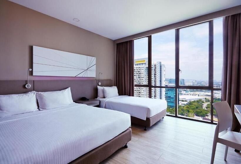 Трехместный Номер Superior, Qliq Damansara