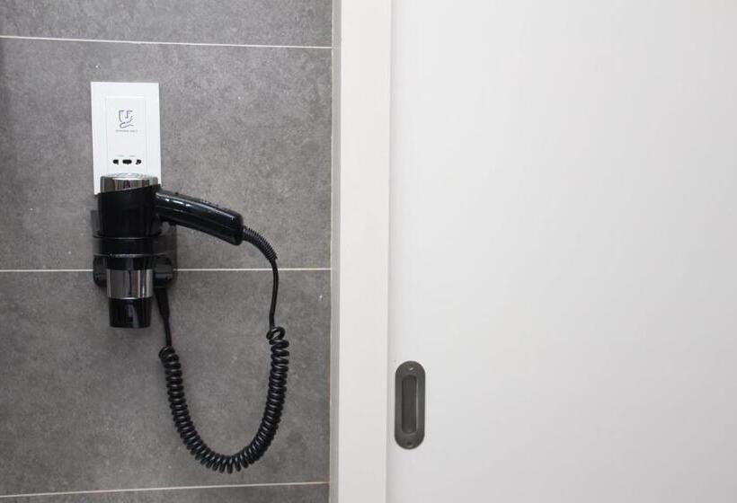 סוויטת ג'וניור, Qliq Damansara