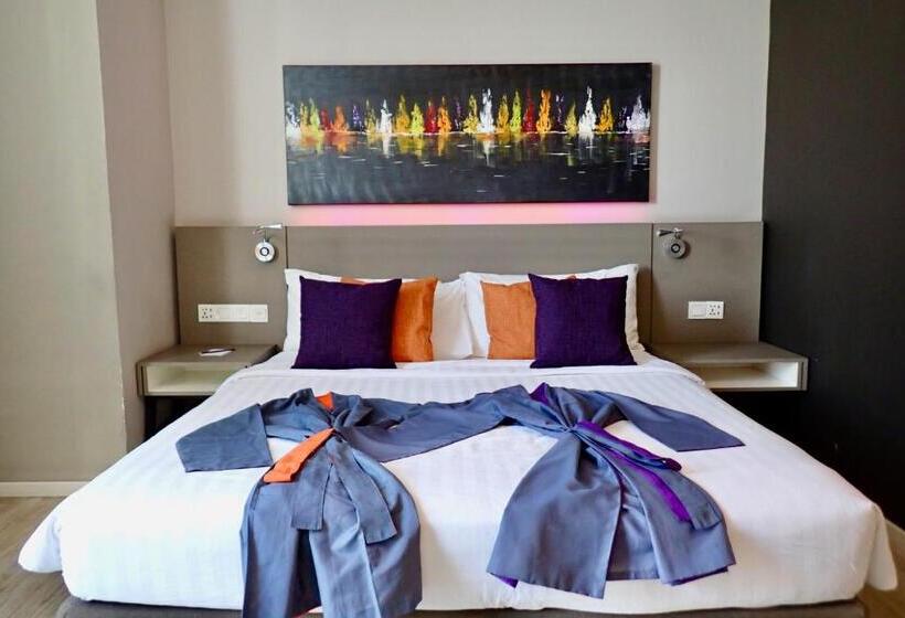 חדר סופריור עם מיטת קינג, Qliq Damansara