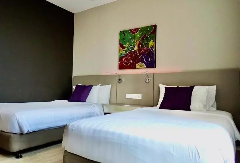 Superior-huone, Qliq Damansara