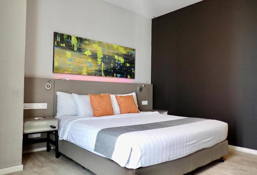 חדר סופריור עם מיטת קינג, Qliq Damansara