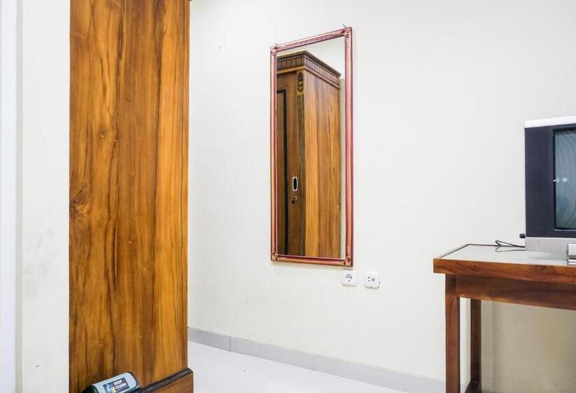 Standard Single Room, Singgahsini Jemursari