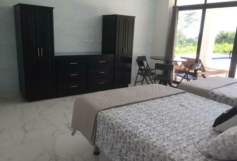 غرفة قياسية رباعية, Casa Dolcecr