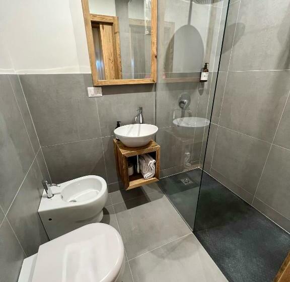 חדר סטנדרט יחיד, Da Franco E Adriana