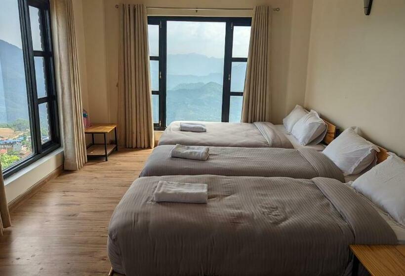 اتاق کلاسیک چهارنفره, Sunshine Hotel Bandipur