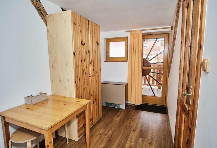 스탠다드 룸, Strnadovský Mlýn