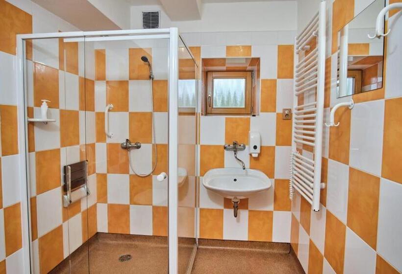 패밀리 스위트, Strnadovský Mlýn