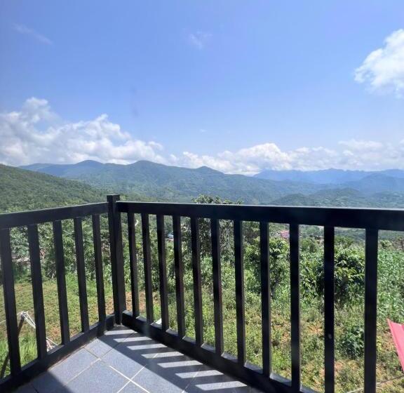 اتاق لوکس, Sunshine Hotel Bandipur