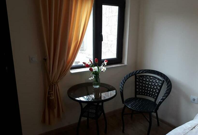 غرفة قياسية, Villa Mimi