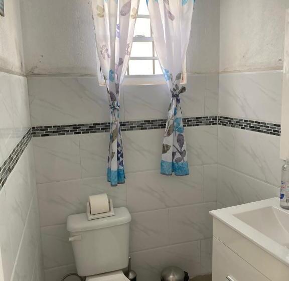 استودیوی لوکس, Sky Blue Residence