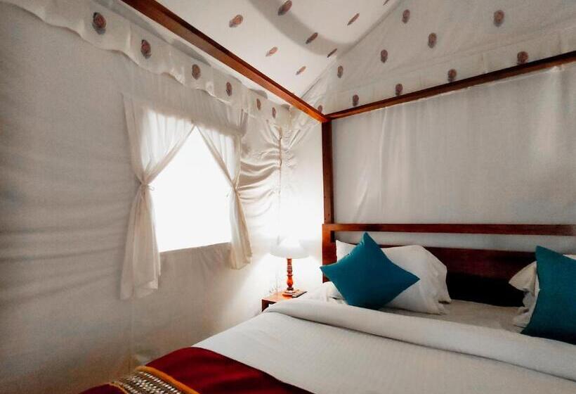 Standard Tent, Bijolai Palace   A Inde Hotel , Jodhpur