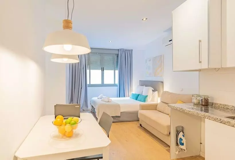 استودیوی استاندارد, Feelathome Merced Apartments