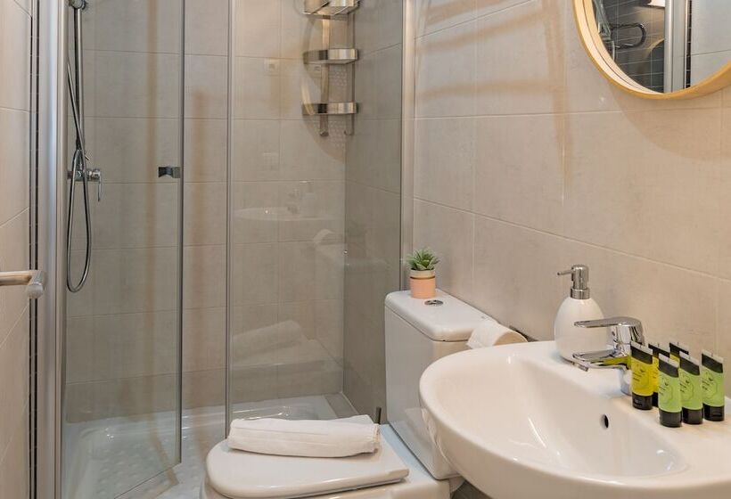 استودیوی استاندارد, Feelathome Merced Apartments