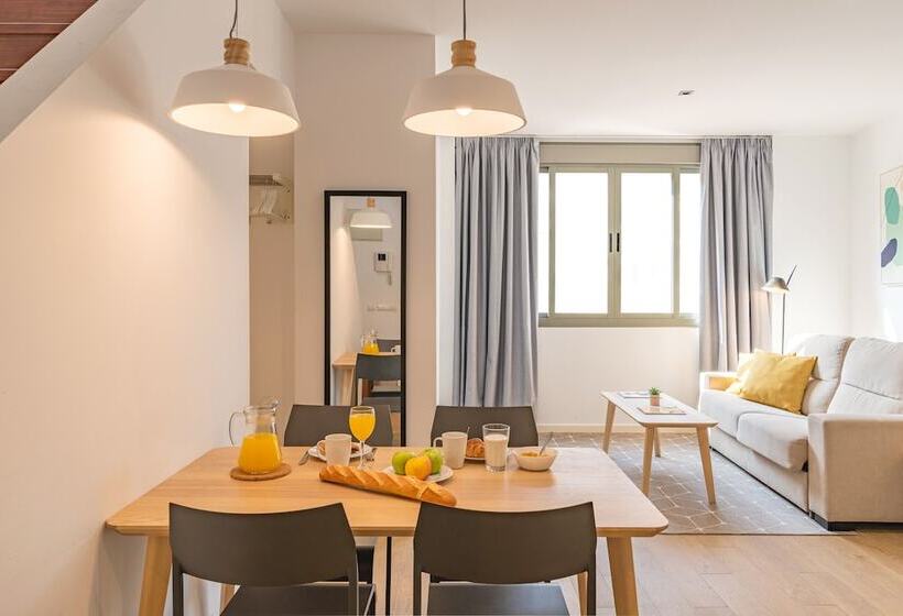 آپارتمان دوبلکس 1 خوابه, Feelathome Merced Apartments