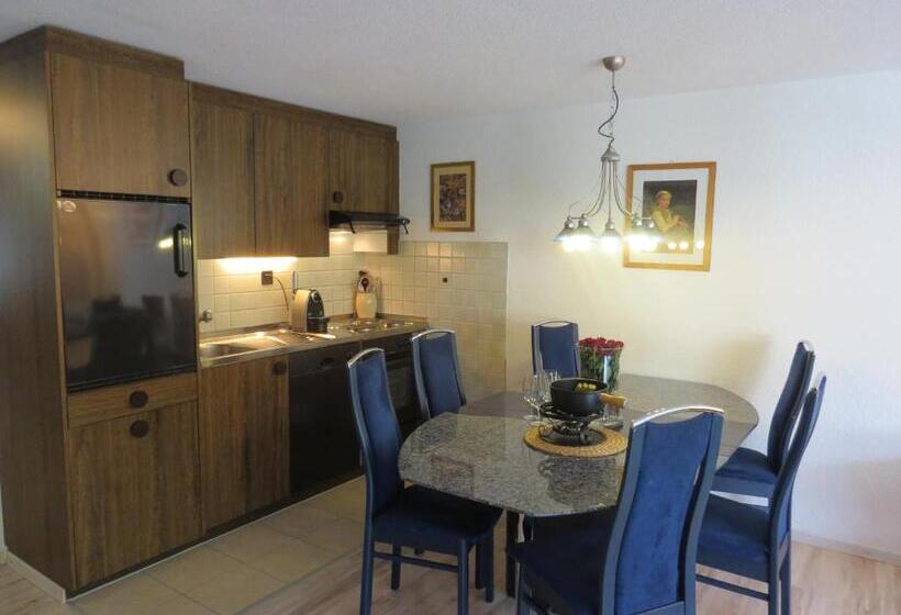 דירה בת חדר שינה 1 עם מרפסת, Hof Arosa