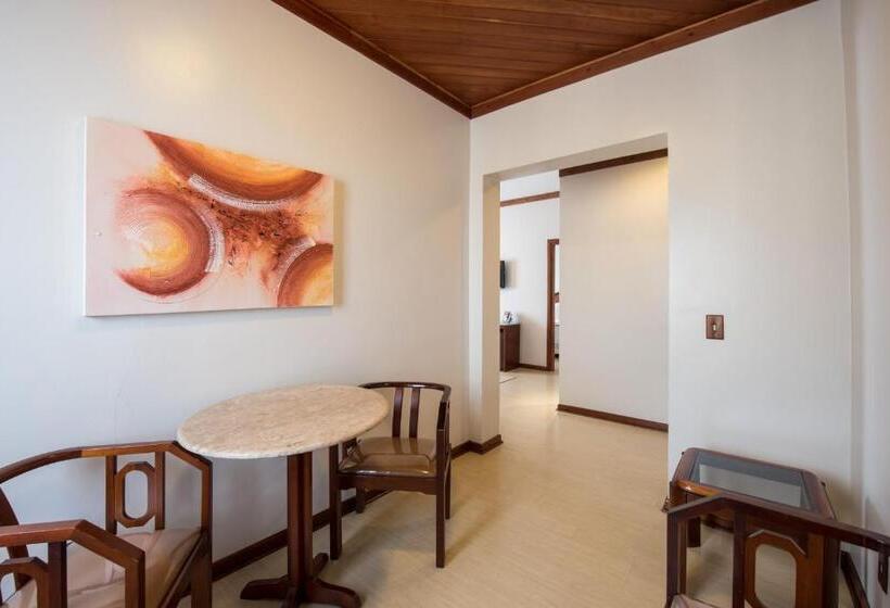 套房, Carlton Plaza