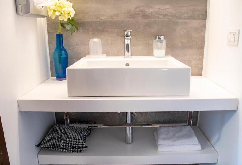 חדר סטנדרט לארבעה, Feudogrande Bio Relais