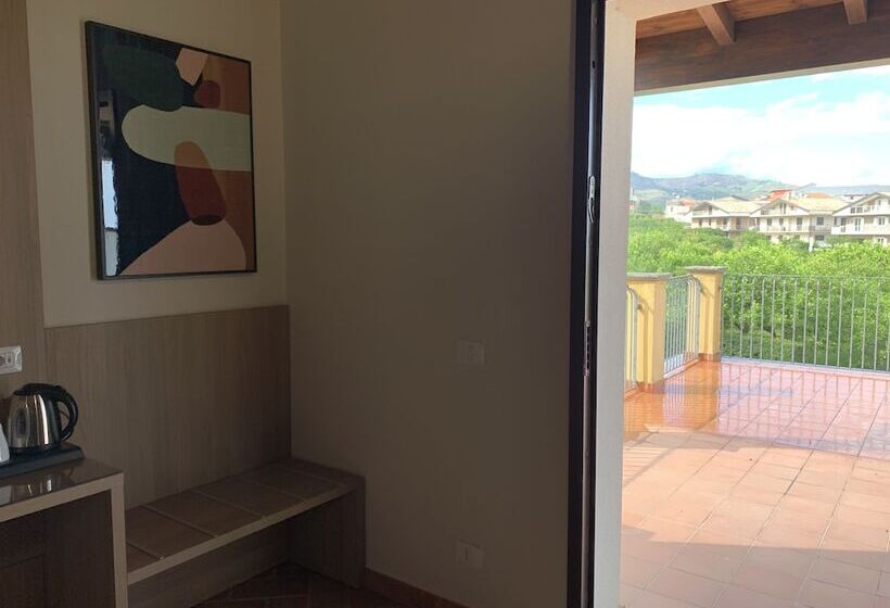 חדר סופריור עם טרסה, Feudogrande Bio Relais