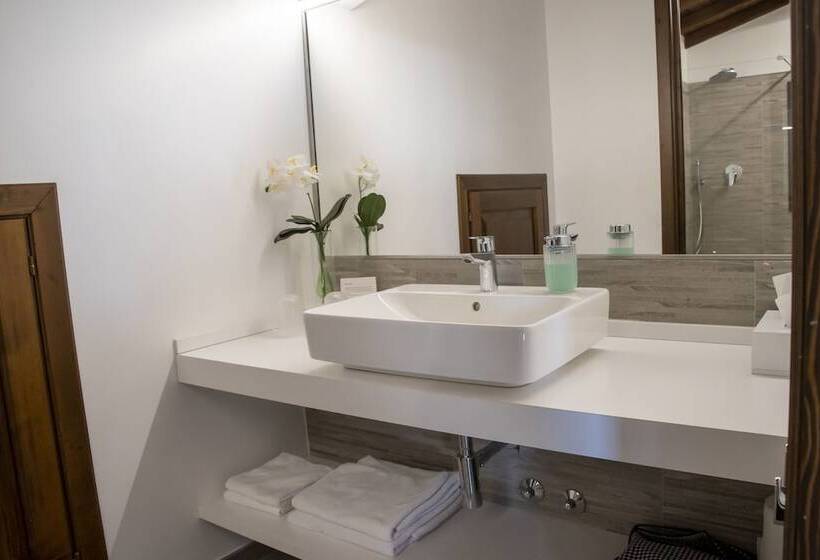 חדר סטנדרט לשלושה, Feudogrande Bio Relais