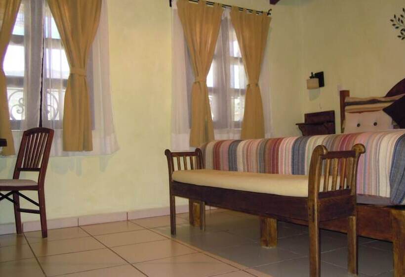 スタンダードルーム, La Casa Del Laurel