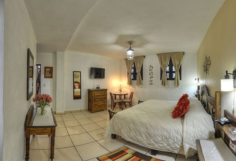 スタンダードルーム, La Casa Del Laurel