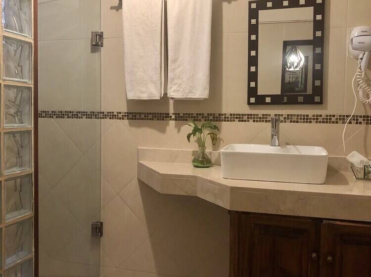 スタンダードトリプルルーム, La Casa Del Laurel