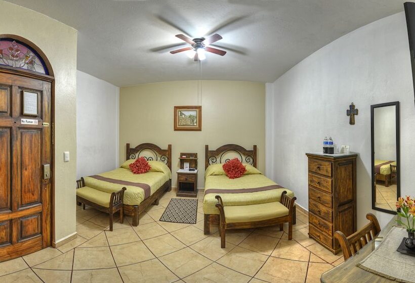 スタンダードトリプルルーム, La Casa Del Laurel