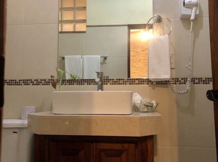 スタンダードトリプルルーム, La Casa Del Laurel