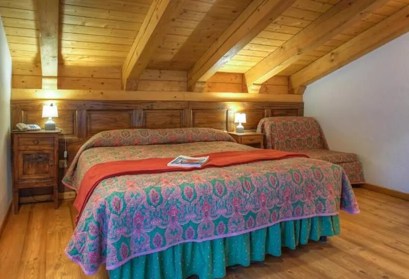 اتاق استاندارد سه نفره, Lo Campagnar
