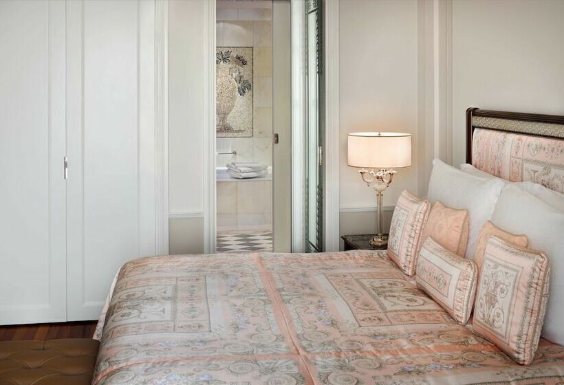 اتاق لوکس با چشمانداز شهر, Palazzo Versace Dubai