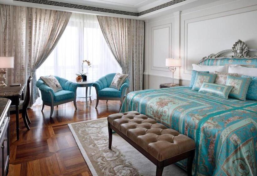 Premium room with view, Palazzo Versace Dubai