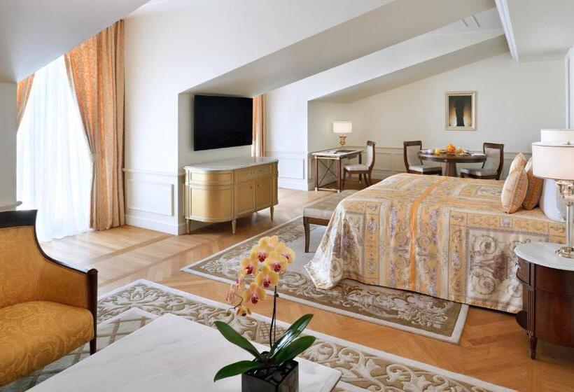 اتاق سوپریور با چشمانداز رودخانه, Palazzo Versace Dubai