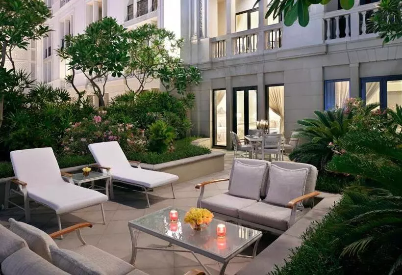سوئیت با چشم‌انداز, Palazzo Versace Dubai