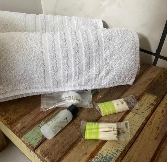 エコノミー4人部屋, Pousada São Jorge