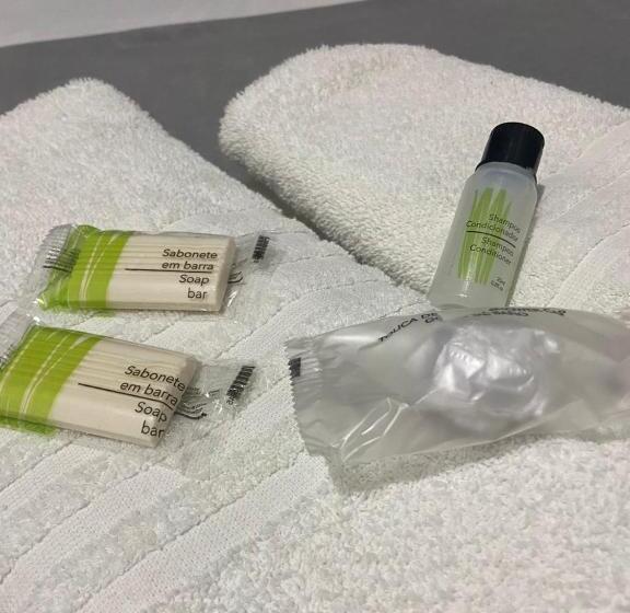 エコノミー4人部屋, Pousada São Jorge