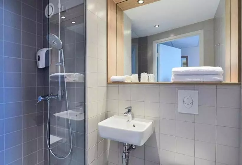 اتاق استاندارد سه نفره, Premiere Classe Bordeaux Ouest Merignac Aeroport