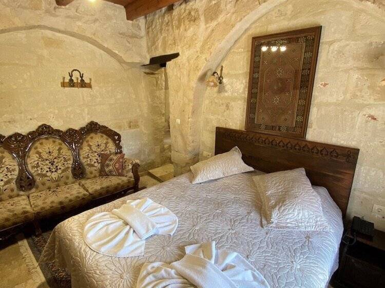 スタンダードルーム, Turquaz Cave