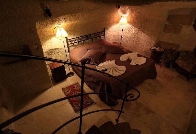 スタンダードトリプルルーム, Turquaz Cave