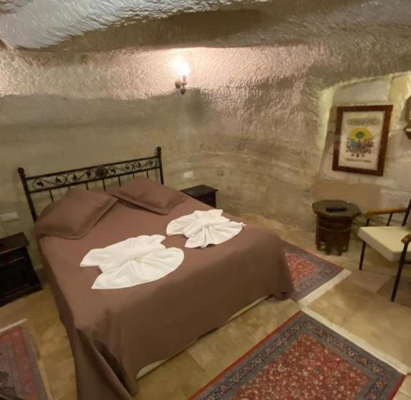 스탠다드 트리플 룸, Turquaz Cave