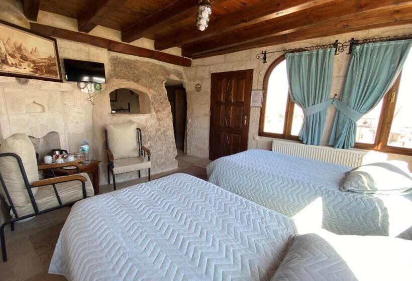 マウンテンビューファミリールーム, Turquaz Cave