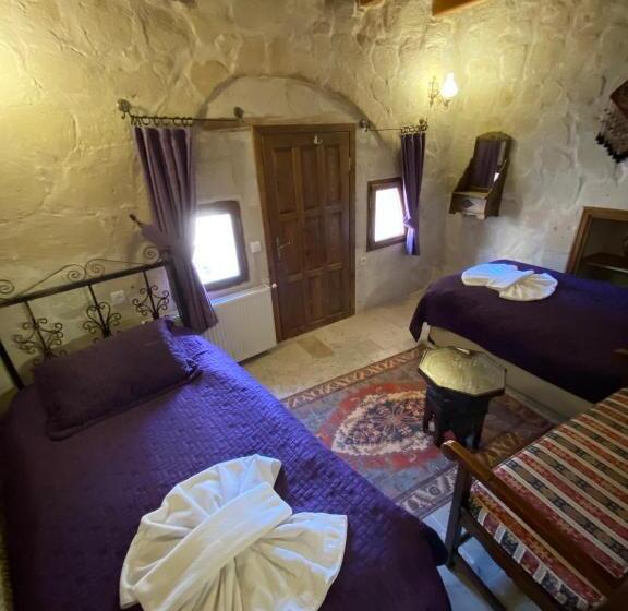 ファミリースイートの2ベッドルーム, Turquaz Cave