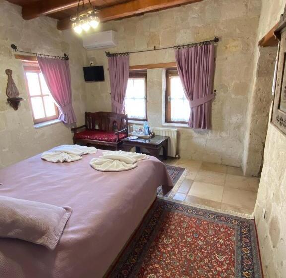 スタンダードルーム, Turquaz Cave