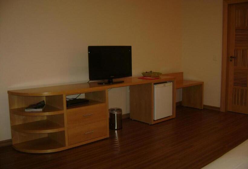 חדר סופריור, Village Le Canton