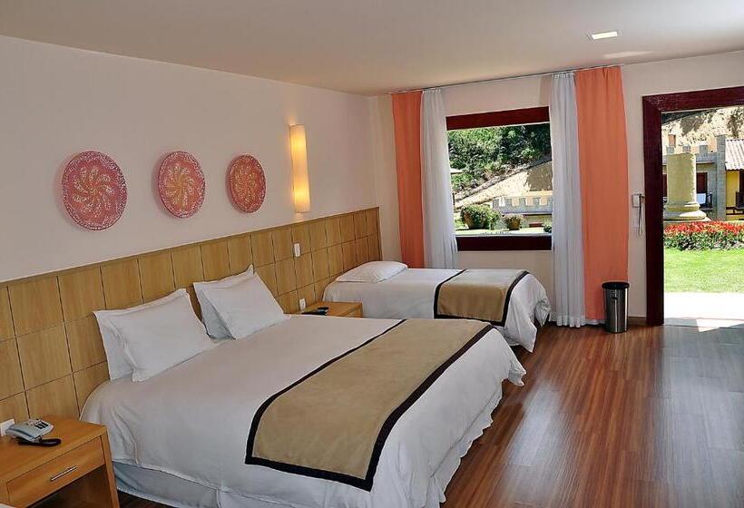 חדר סופריור לארבעה, Village Le Canton