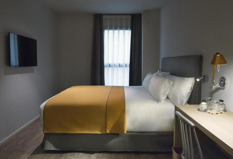 اتاق استاندارد, Yurbban Trafalgar