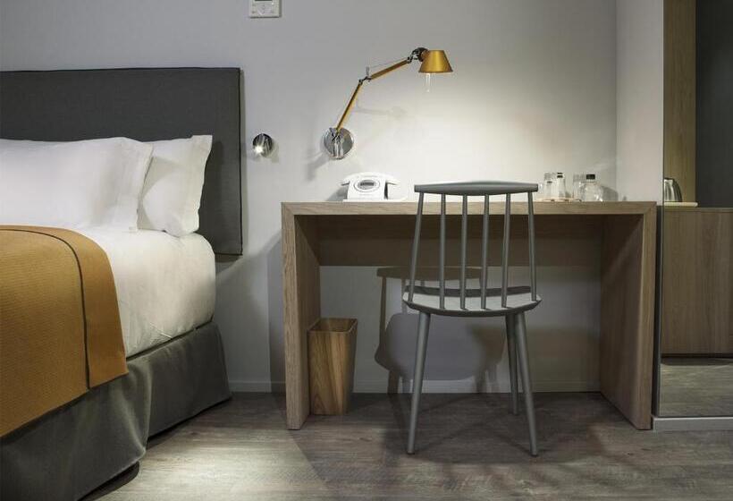 اتاق استاندارد, Yurbban Trafalgar