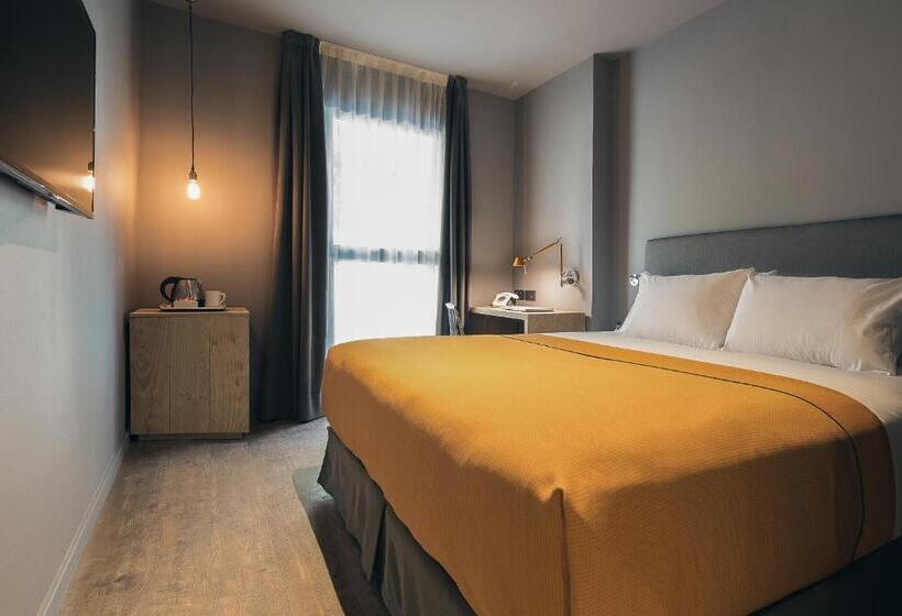 اتاق استاندارد با تراس, Yurbban Trafalgar